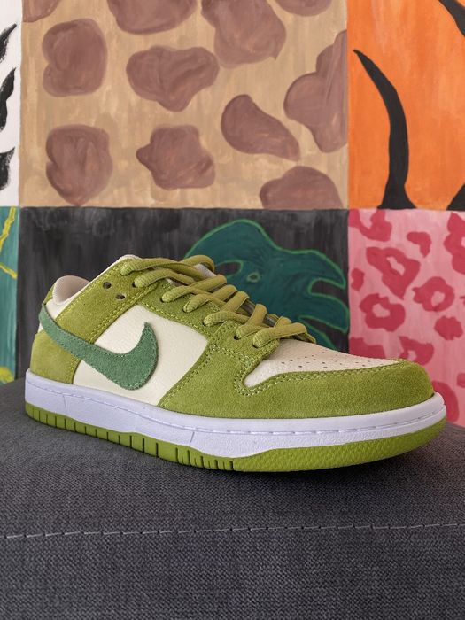 Кроссовки, одежда по себестоимости