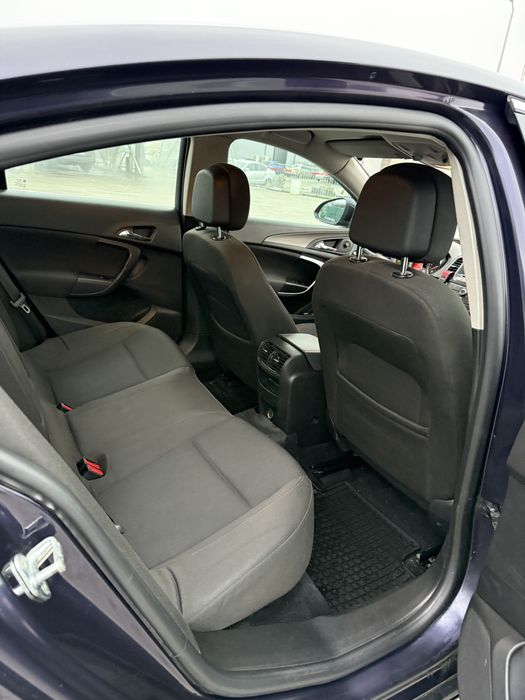 Opel insignia 1.4 benzina turbo 2012