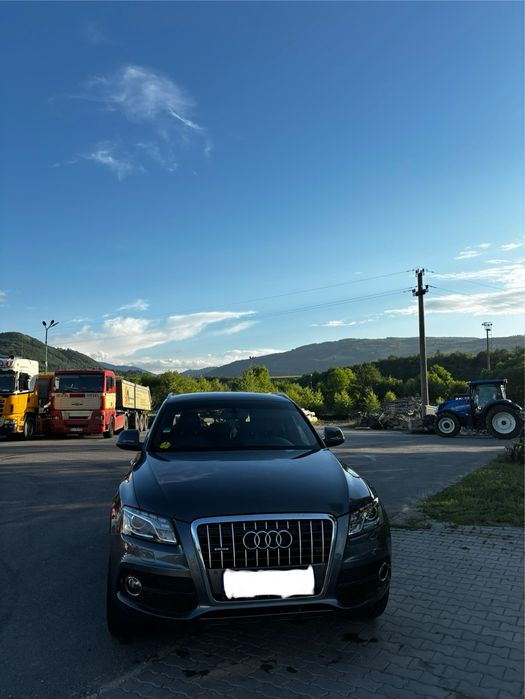 Audi Q5 S-line 2.0 TDI quattro