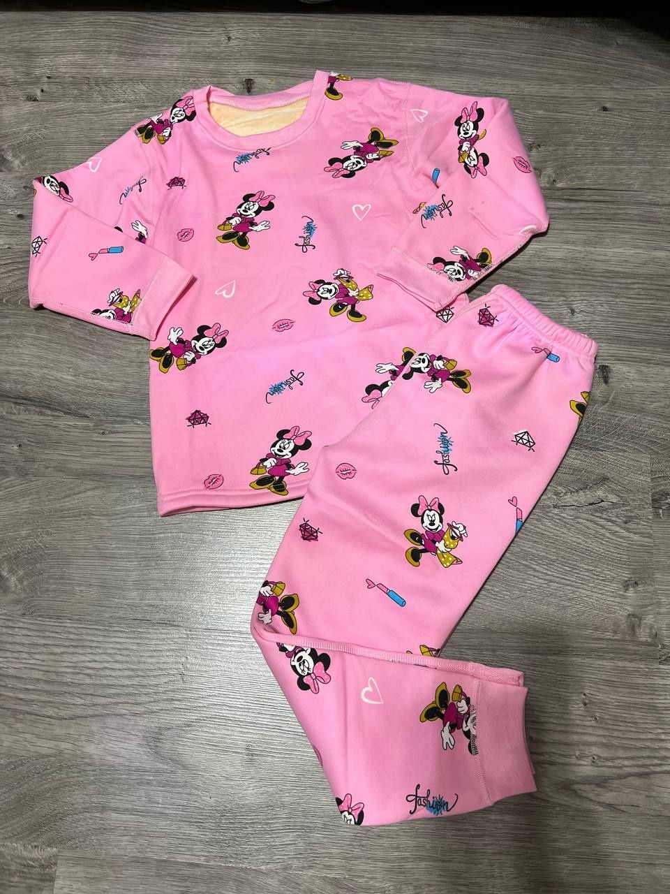 Pijamale Pepa și minnie