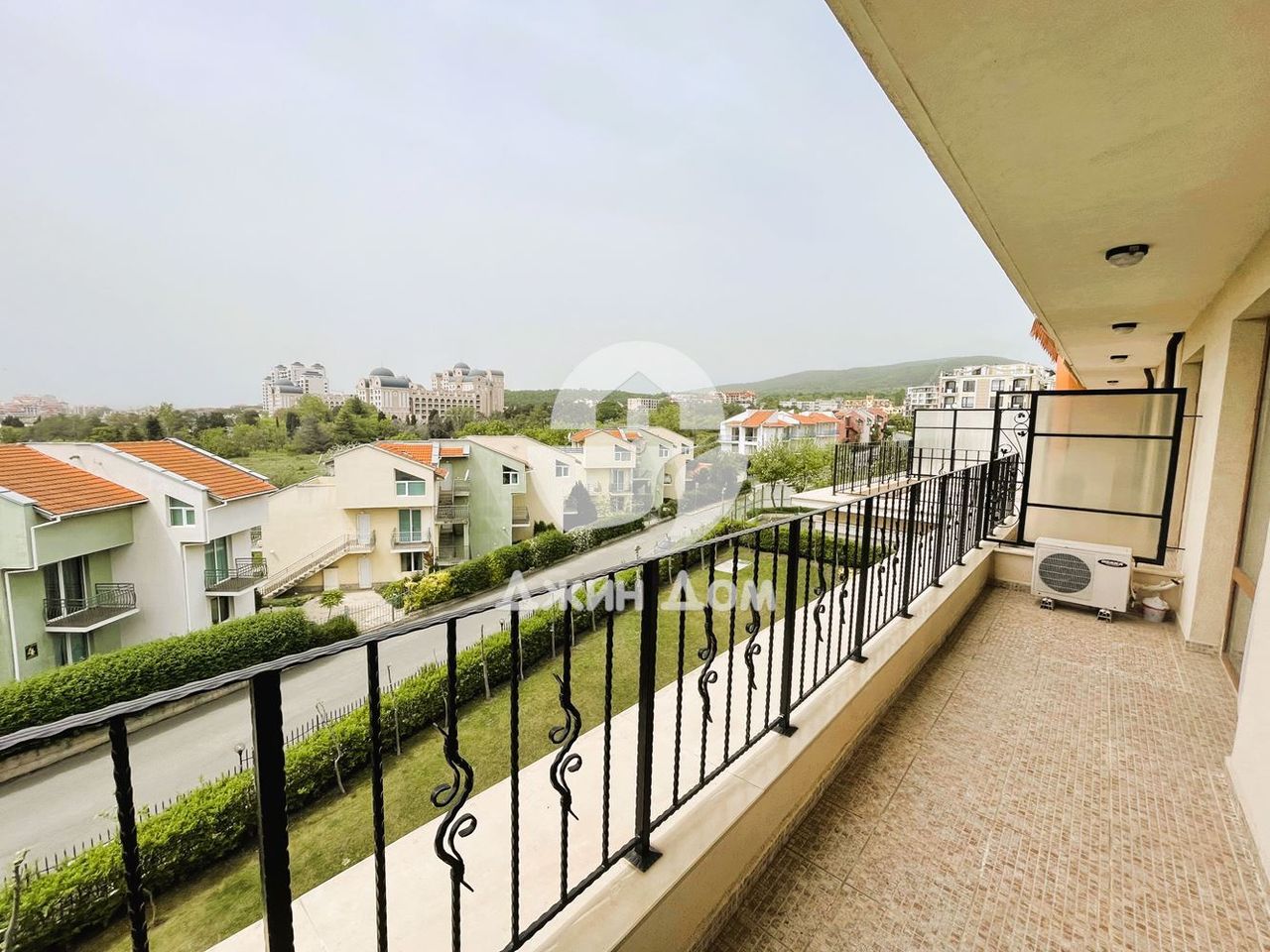 Продава се Тристаен апартамент в Свети Влас - 139 кв.м за 1547 €/кв.м - Снимка #11