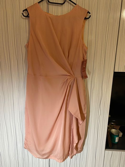 Дамска елегантна рокля truth