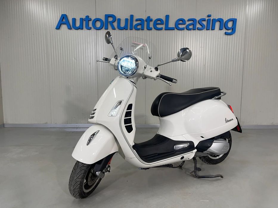 Piaggio Vespa Piaggio Vespa GTS 300 HPE – ABS + ASR – Import IT