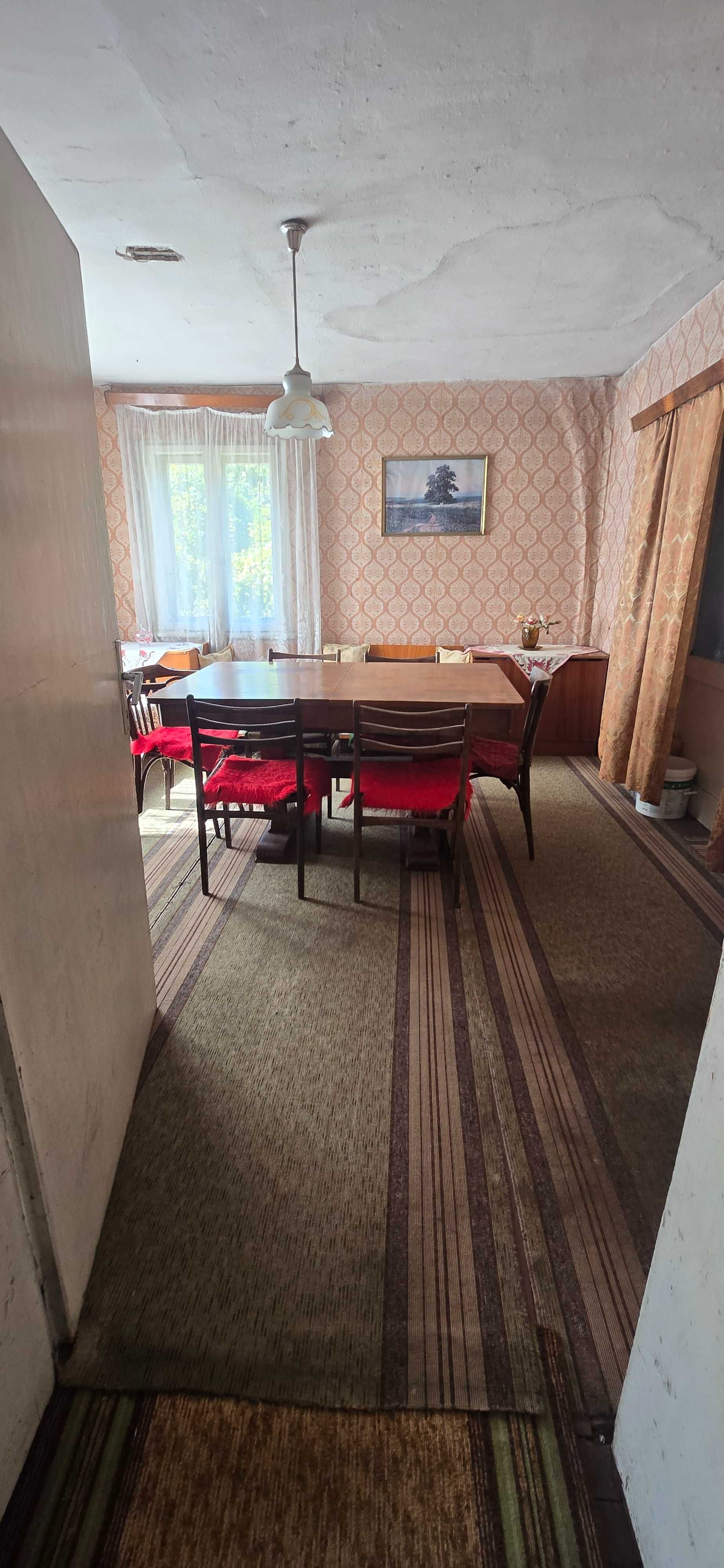 Продавам къща в с.Студена, обл.Перник