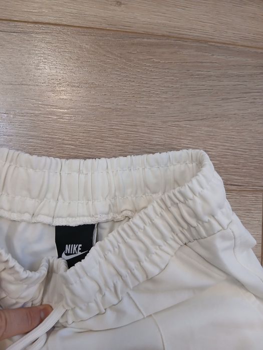 Дамско долнище анцунг Nike