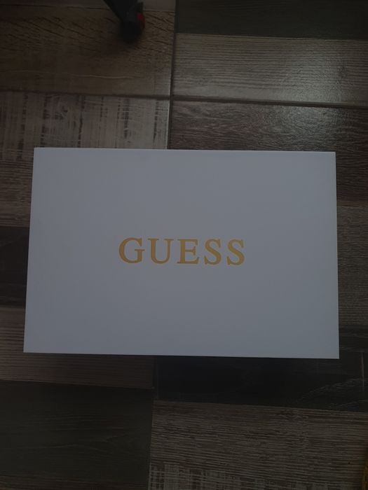Сникърси Guess Черни