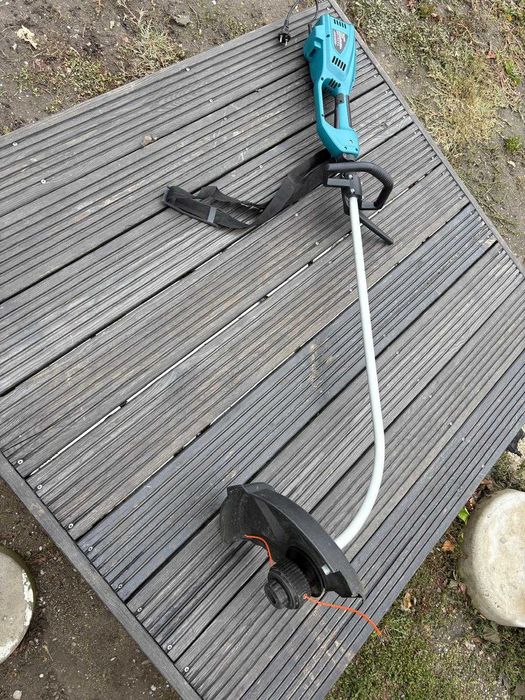 vand trimmer Makita UR3501