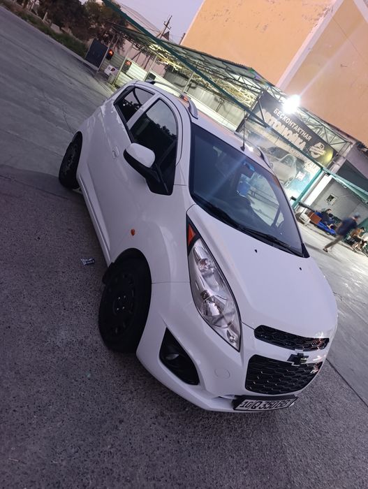 Spark yili 2011 3 pozitsya orqa kirloda petno bor korib olovraslar