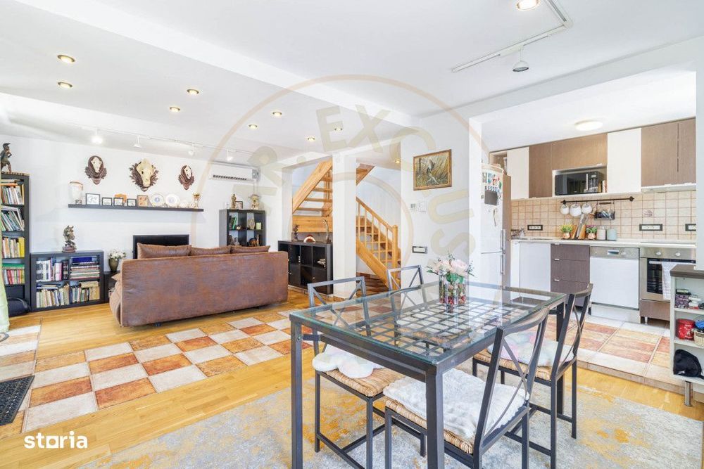 Casa luminoasa cu gradina si garaj