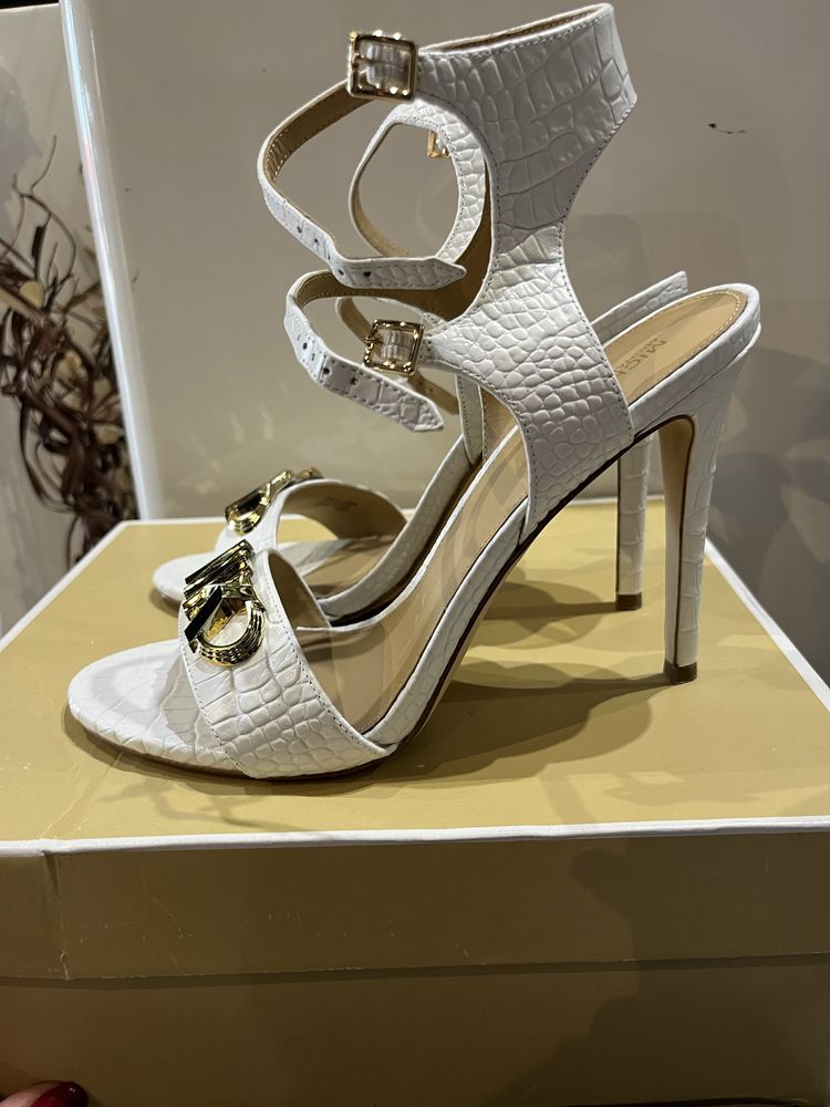 Оригинални сандали Michael Kors