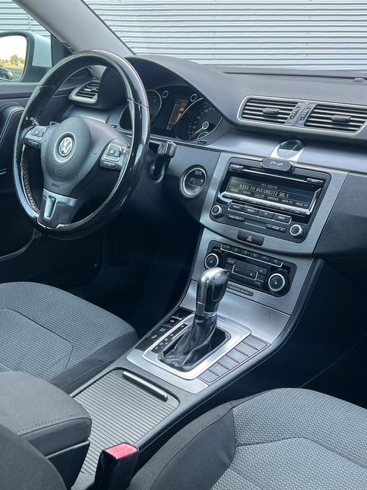 Vand Volkswagen Passat B7 2.0TDI Automata *LED* impecabila 2012 urgent