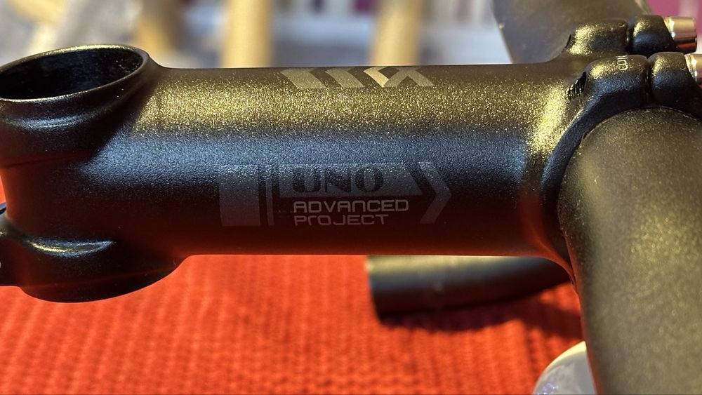 Шосейно кормило Shimano и лапа Uno