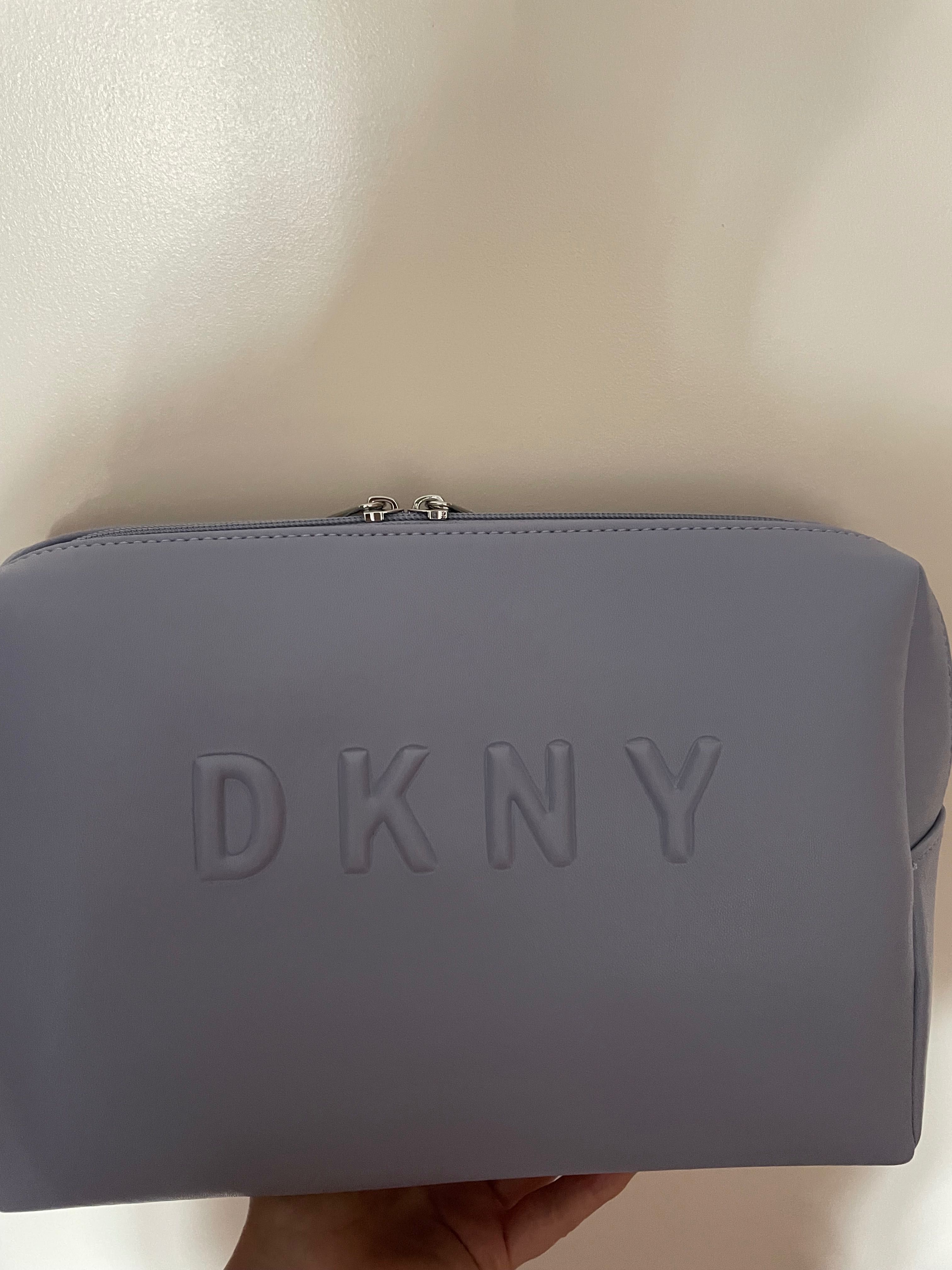 Дамски несесер DKNY
