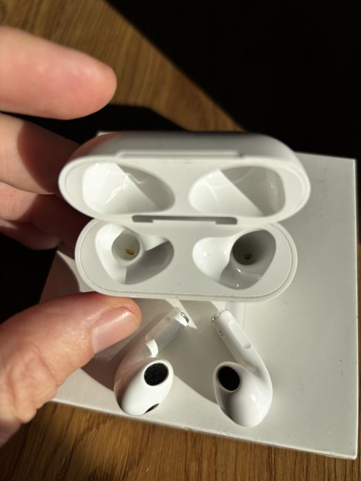 Airpods generatia 3