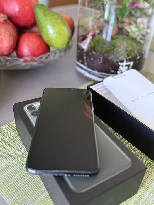 Apple iPhone 11 Pro 256GB Matte Midnight Green