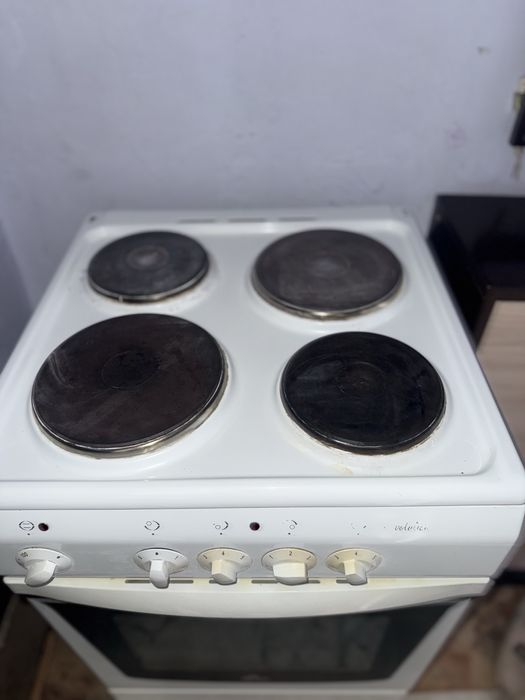 Продам электроплиту