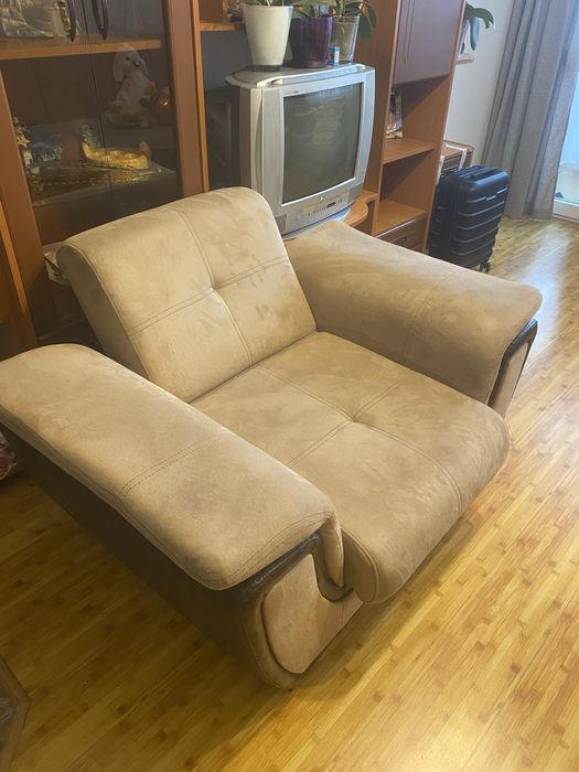 Футьол - диван с място за съхранение