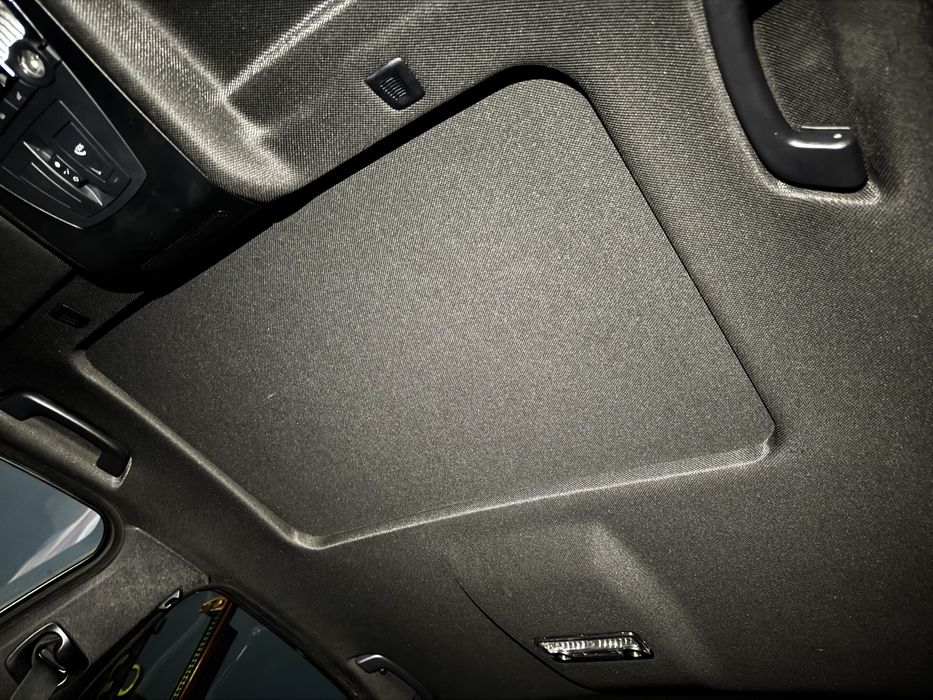Plafon BMW f10 (2010-2017) negru cu trapa