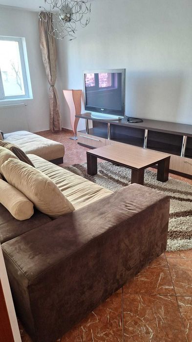 Etaj 1- Inchiriere apartament 2 camere decomandat micro 12 Targoviste