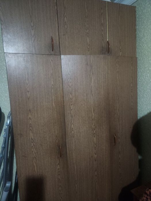 Срочно продается шкаф