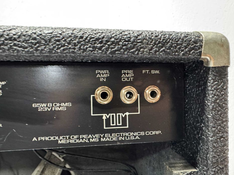 Кубе - Peavey Bandit 65