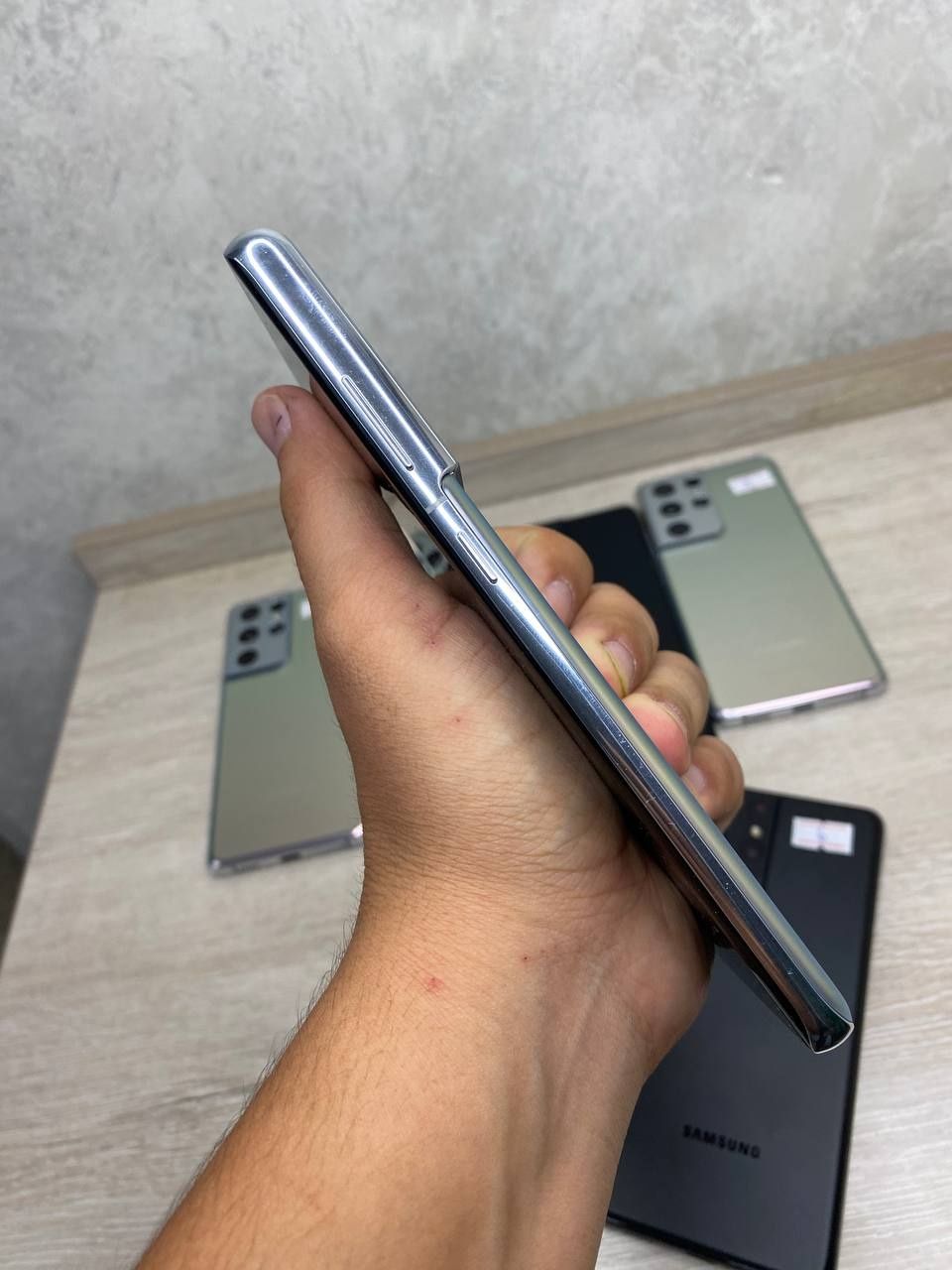 Samsung s21 ultra.  Snapdragon-865
