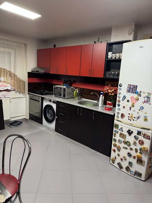 Proprietar inchiriez ap 2 cam complex langa caminul 9