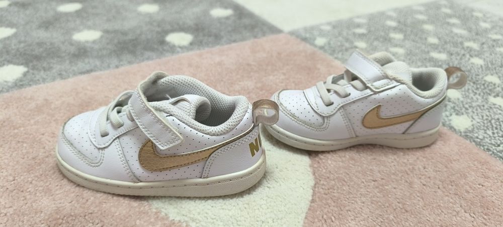 Детски маратонки Найк 23.5 номер