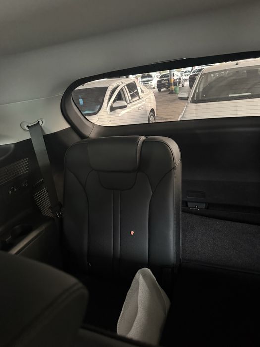 Kia sorento.  2023. Yil