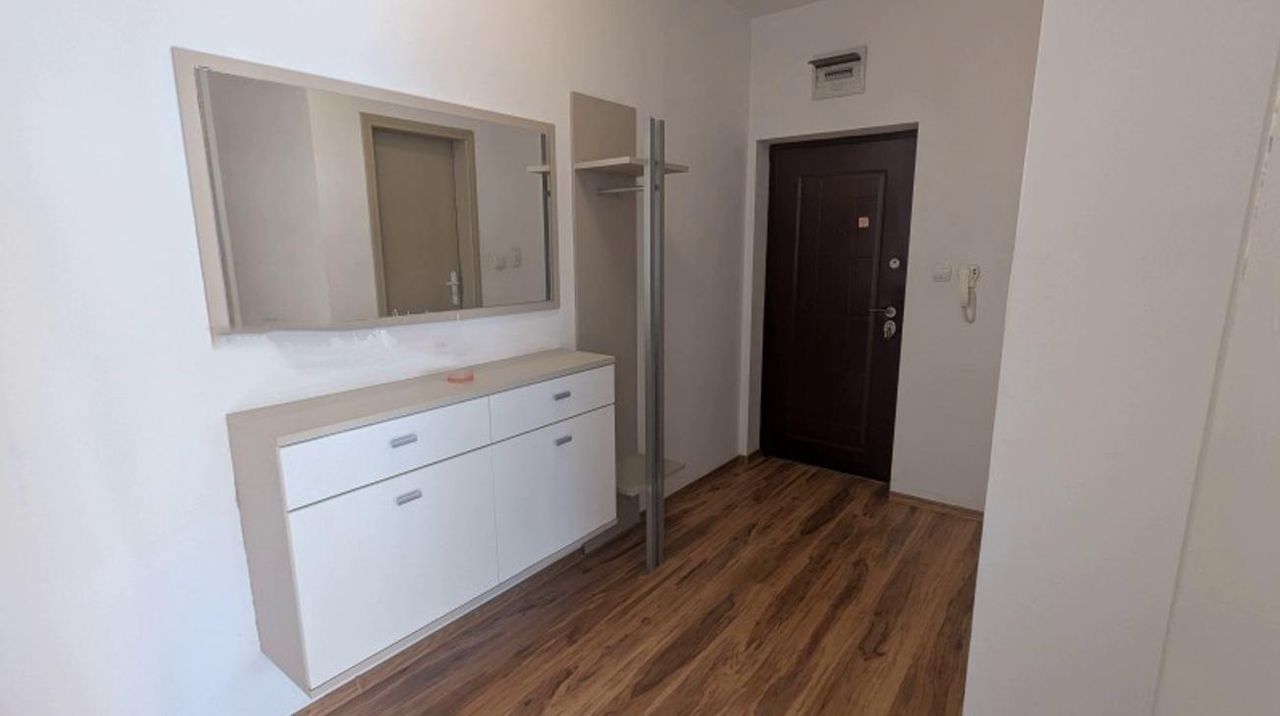Дава се под наем Тристаен апартамент в София, Красно село - 90 кв.м за 650 € - Снимка #7