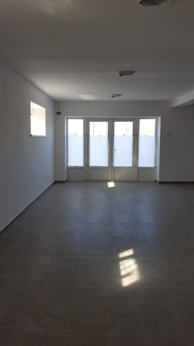 Oferte inchiriere birouri si spatii comerciale
