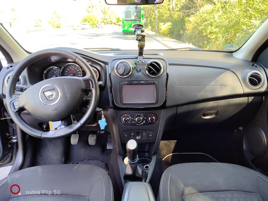 Vând Dacia Sandero