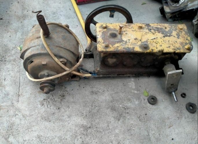 Продам редуктор и мотор