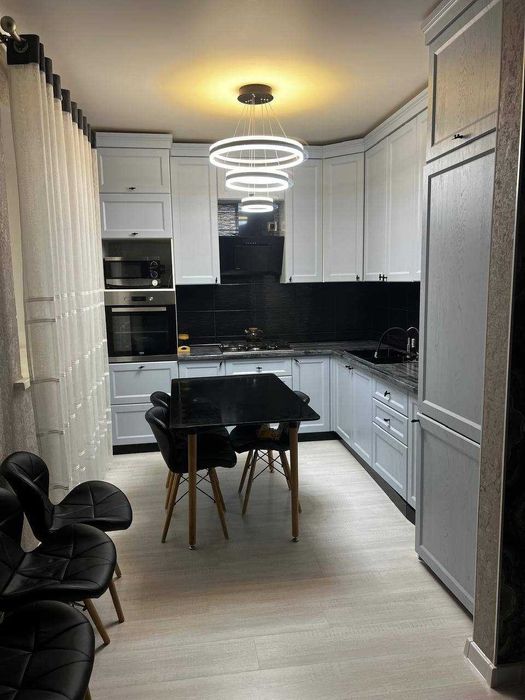 В продаже 2х ком квартира в мкр.Аэропорт на 4 этаже