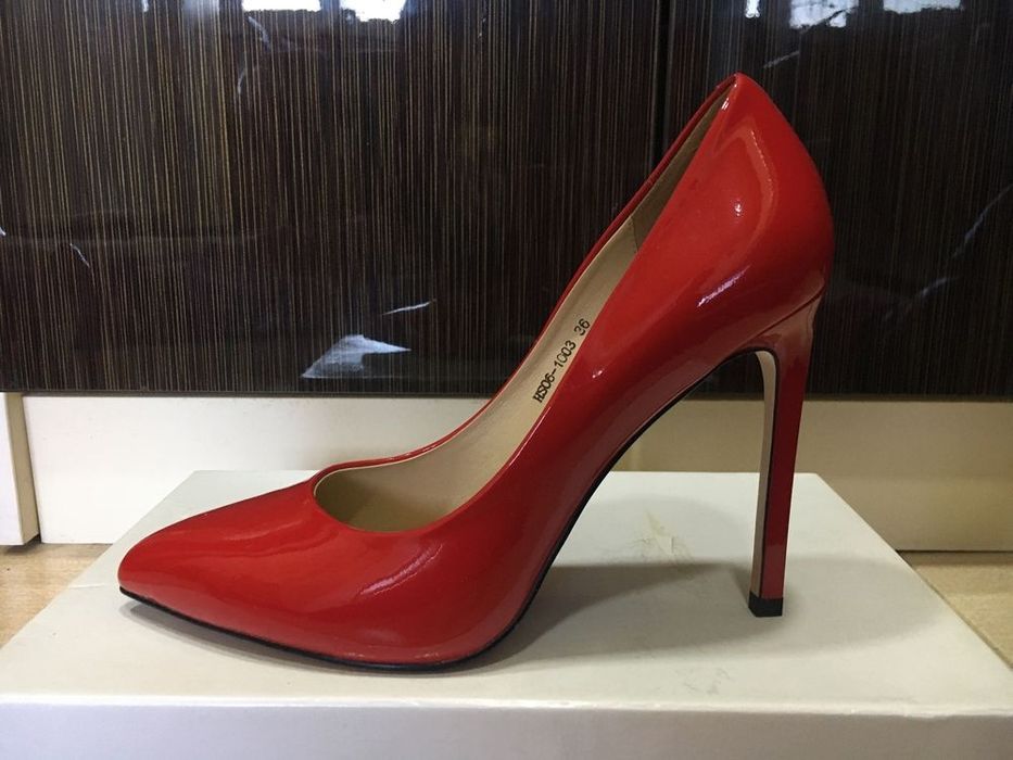 Итальянские новые туфли 36 размер