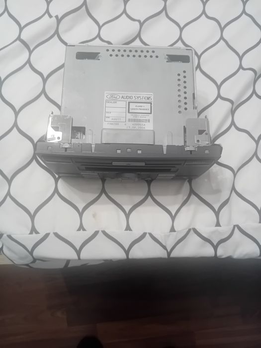 Radio cu sidi auto de la ford focus cmax