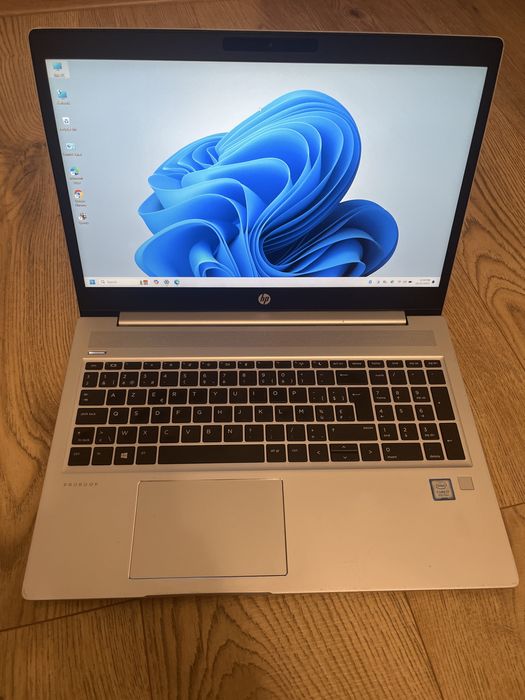HP ProBook 450 G6  / i7 Gen 8 / SSD 256 GB / 8 GB RAM