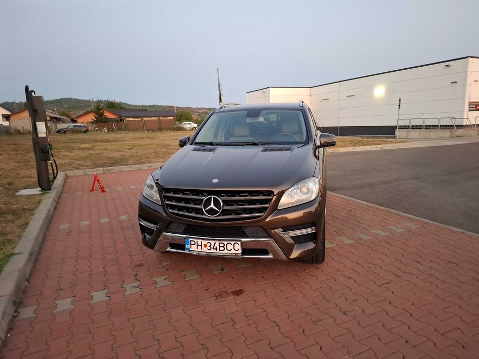 Vând Mercedes Benz 250 AMG 4Matic Blue Tec