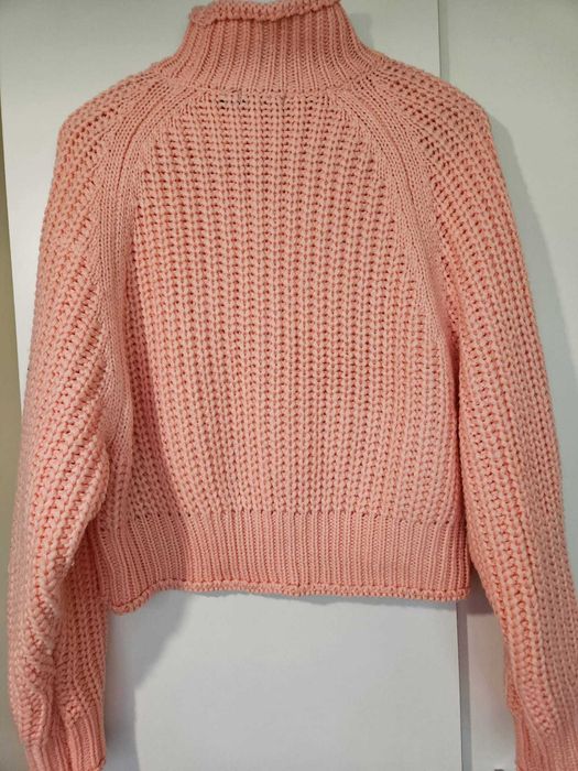 Розов пуловер на Brave Soul