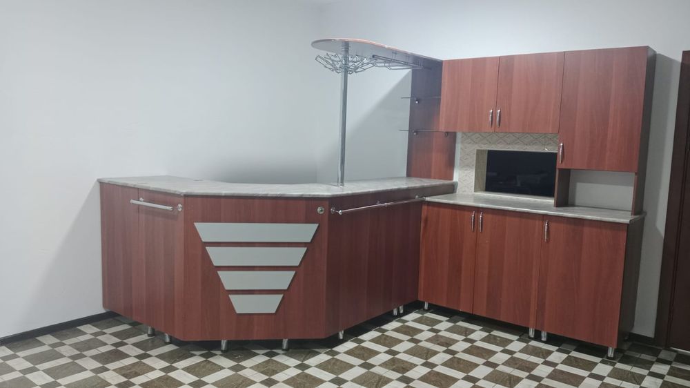 Барная стойка со шкафом