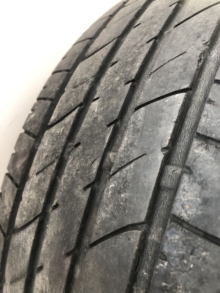 R17 Шина летняя 235/65/17 Bridgestone