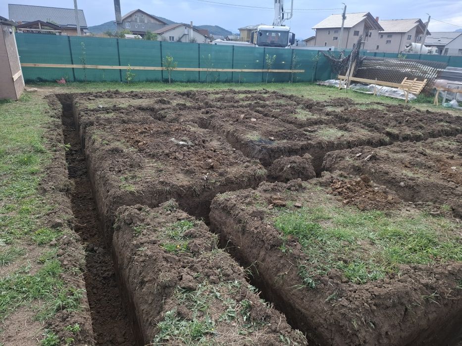 Închiriere miniexcavator, mini încarcator diverse săpaturi
