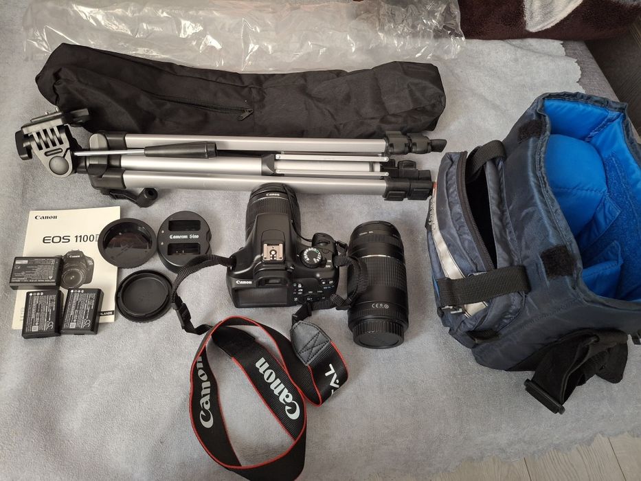 Canon EOS  1100D
