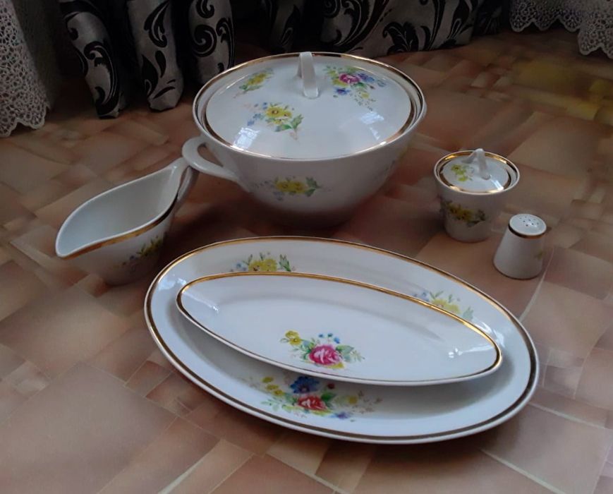 Сервиз советский антиквариат Дулёвский фарфор в хорошем состоянии!