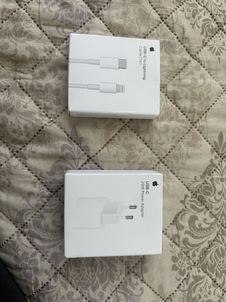Зарядно с кабел за iphone