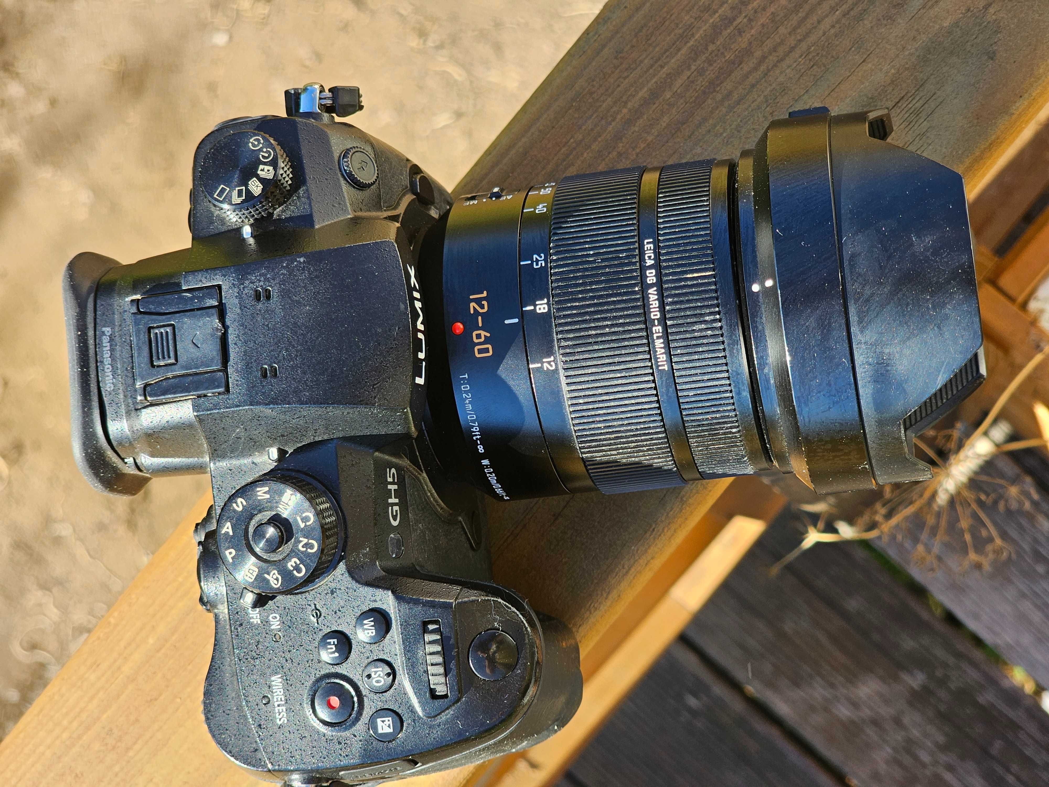 Хибридна фотокамера Panasonic GH5 с обектив 12-60мм f2,8-4