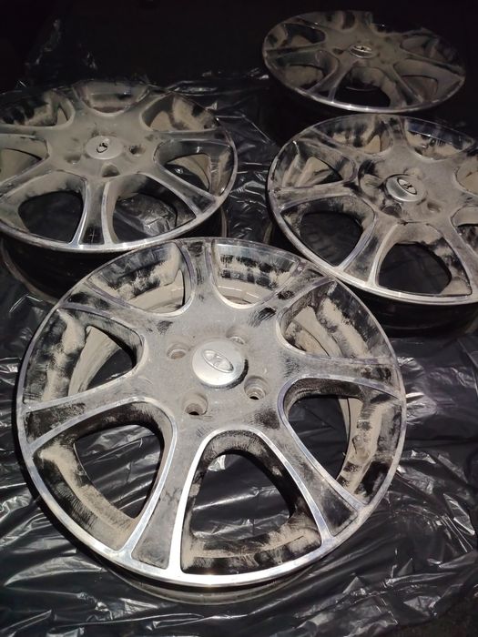 Титанывый диск Р. 15 сварка жоқ сатам болмаса торусқа ауысам менен доп