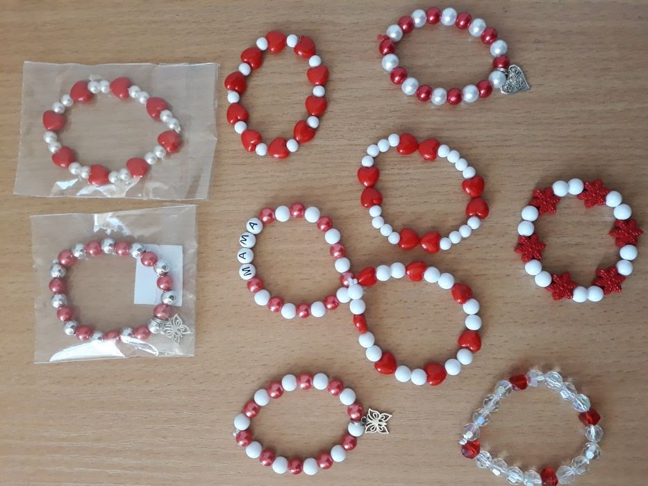 Ръчно изработени гривни