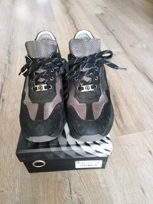 Дамски обувки от естествена кожа