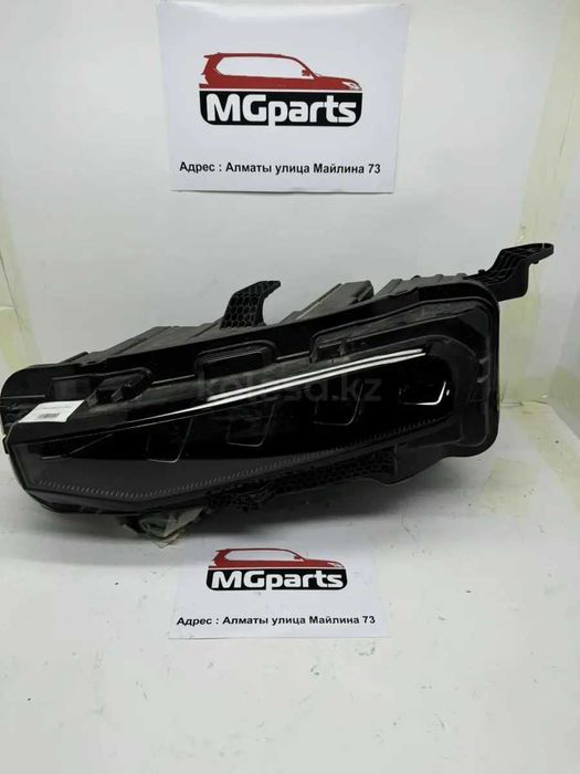 Фара б/у оригинал правая и левая от Zeekr 001 от 2021 и выше